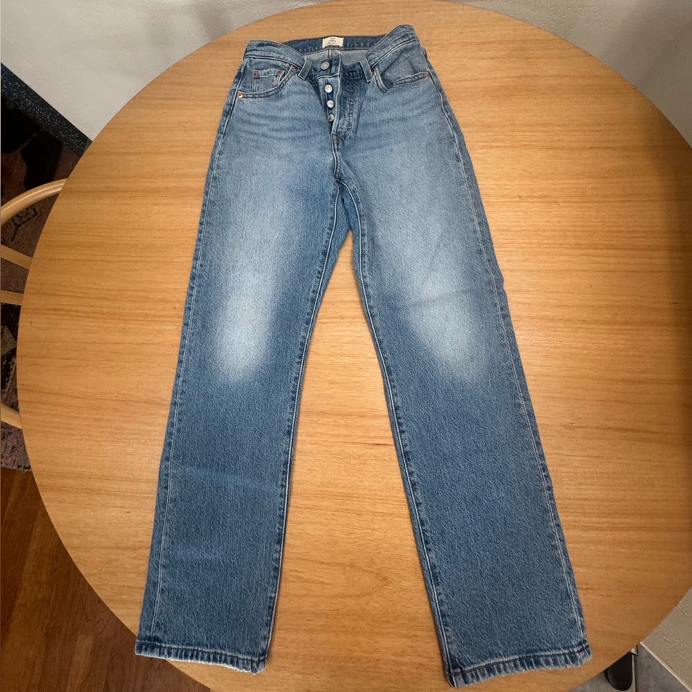Levis 501 Curve